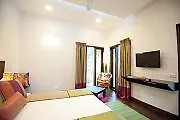 Niraamaya Cardamom Club Thekkady